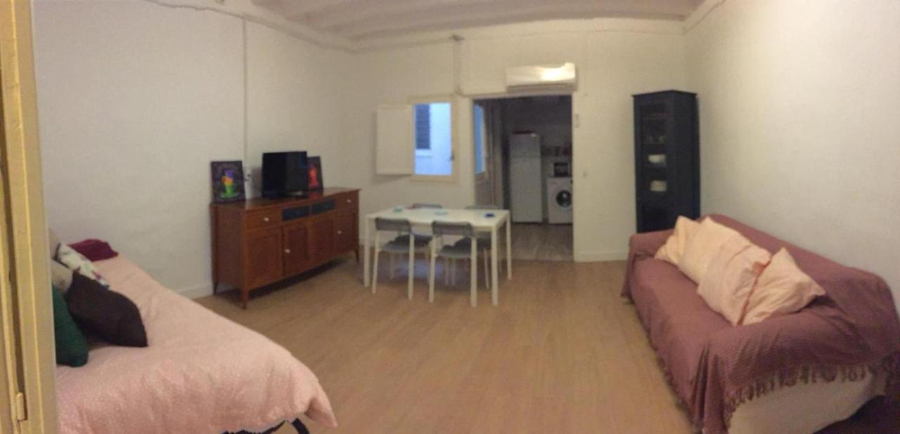 Reus Apartments ภายนอก รูปภาพ