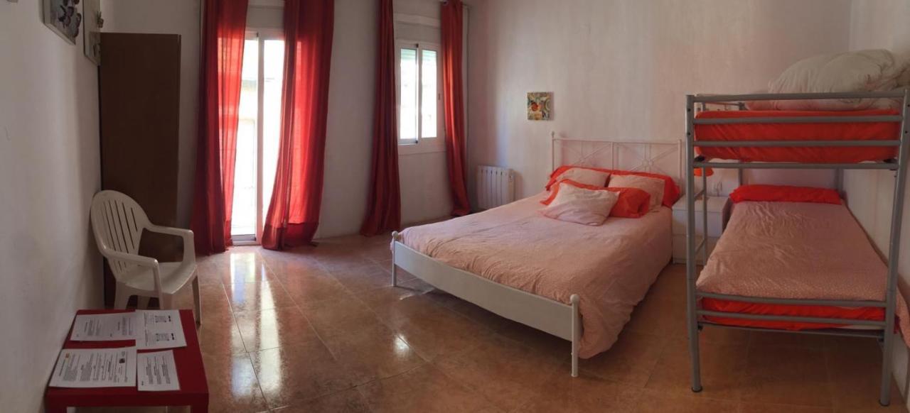 Reus Apartments ภายนอก รูปภาพ