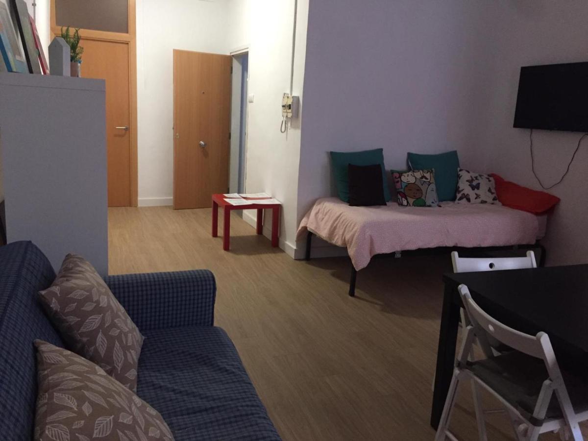 Reus Apartments ภายนอก รูปภาพ