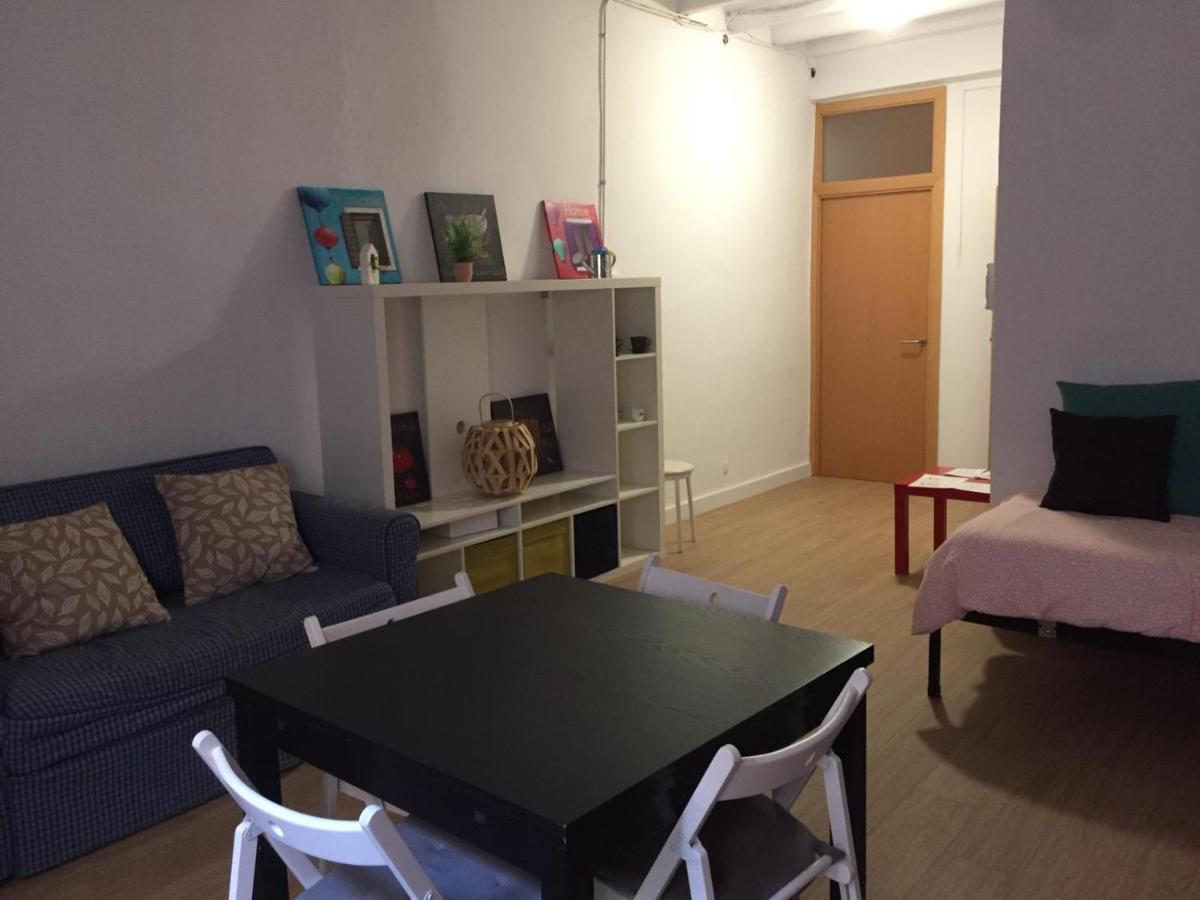 Reus Apartments ภายนอก รูปภาพ