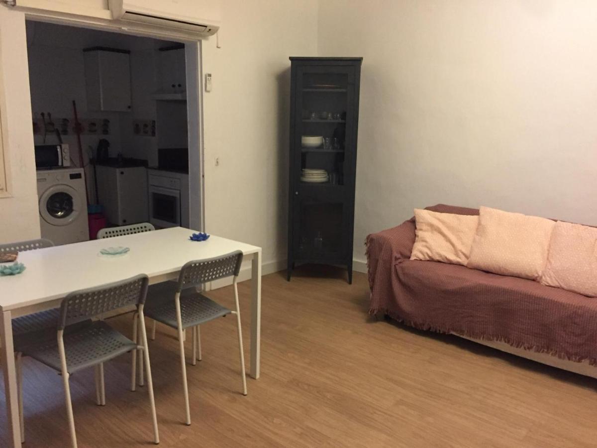 Reus Apartments ภายนอก รูปภาพ